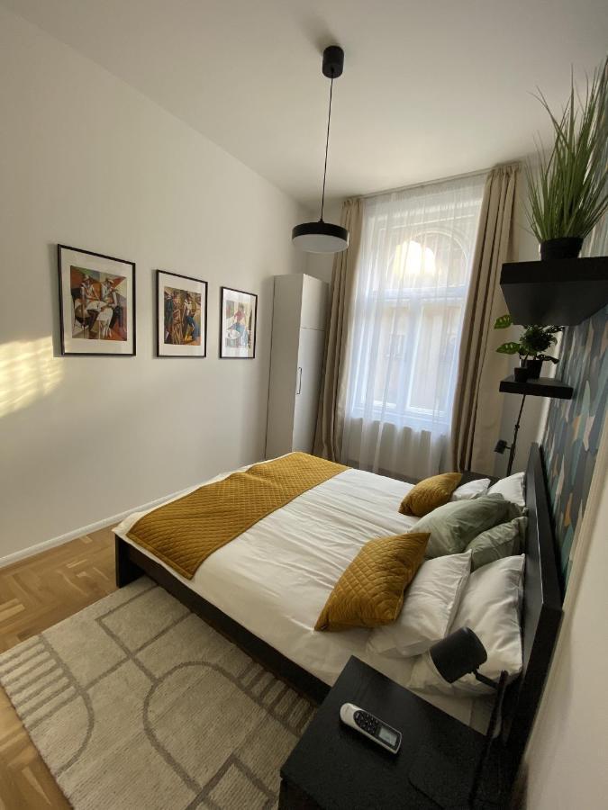Birdie 3-Bdr Apartment บูดาเปสต์ ภายนอก รูปภาพ