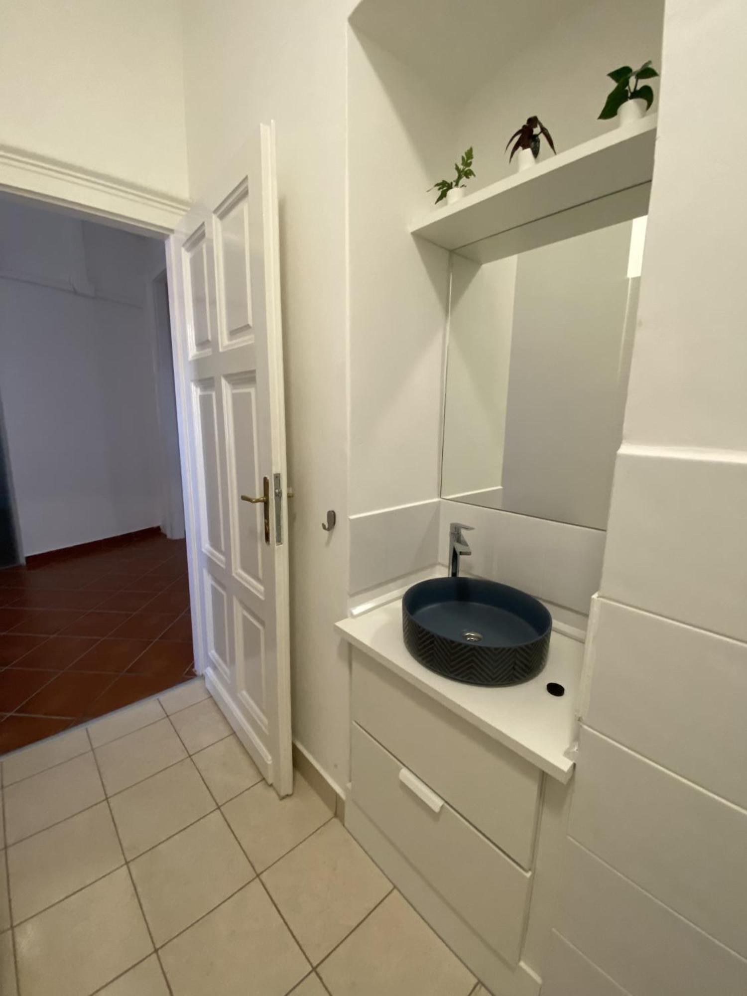 Birdie 3-Bdr Apartment บูดาเปสต์ ภายนอก รูปภาพ