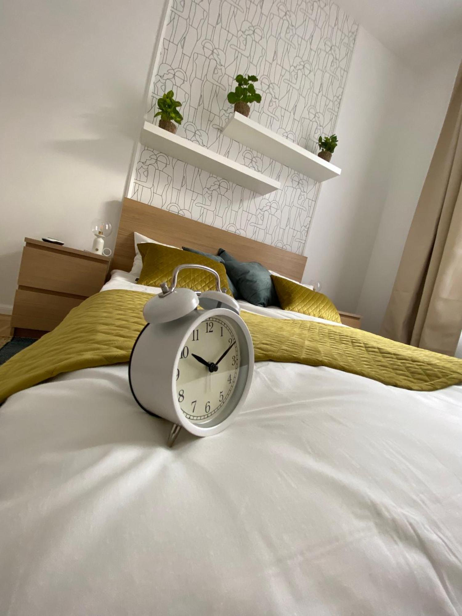 Birdie 3-Bdr Apartment บูดาเปสต์ ภายนอก รูปภาพ